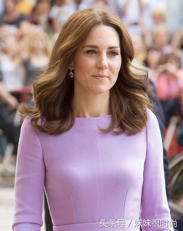 凯特王妃从没穿着橙色服装，是凯特带不起来还是在刻意回避什么?