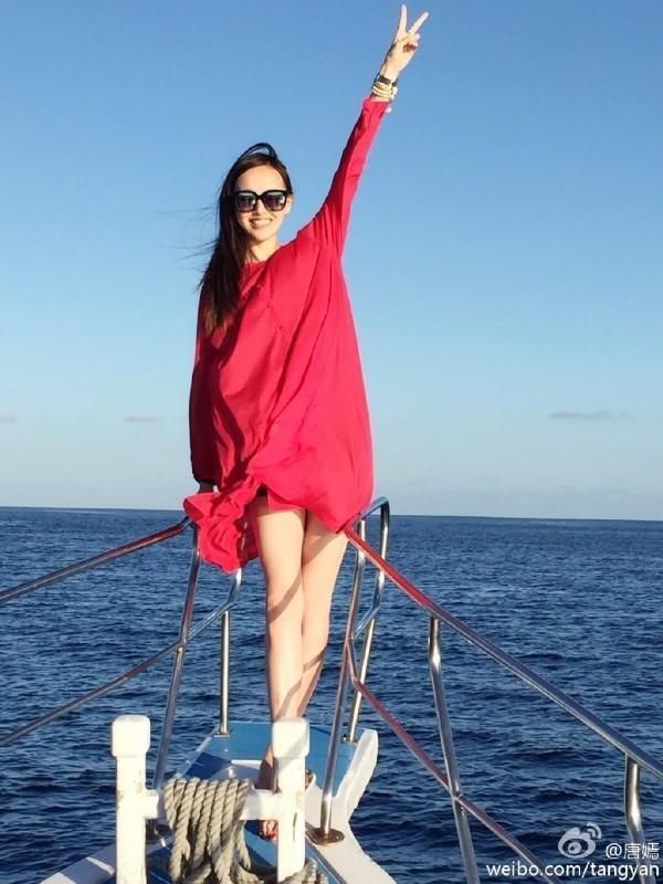 “景甜白”到底有多白?明星洗白的套路到底有多深?!