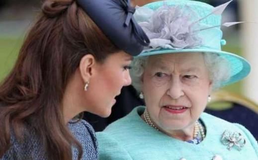 伊丽莎白女王与凯特王妃的关系真像表面那么亲密吗？王室水太深！