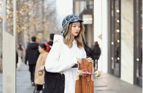  [解决]大脸女生梳中短发修颜不尴尬，2020年女生短发了解下，解决烦恼
