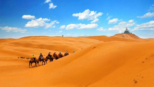  「中国」中国这款特种车成功问世，固沙技术十分先进，沙漠土地