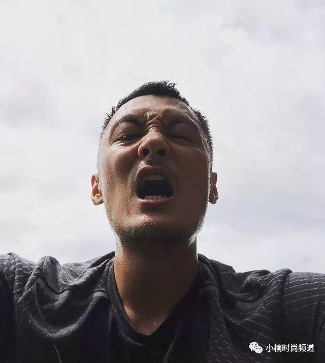 逗号头、Mullet头等秋冬再说吧！在酷夏，只有短发才是正解