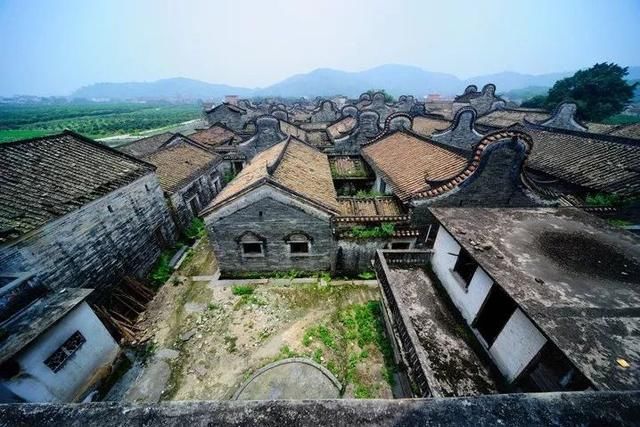 说起中国的建筑，那真是一绝，国内这些奇特建筑村庄你都去过吗？