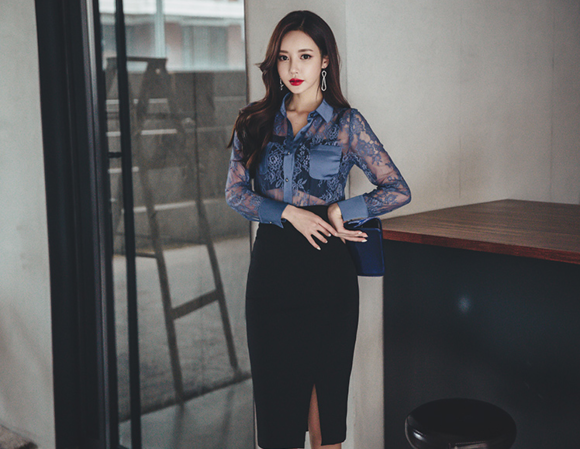 女神孙允珠,萤火藏花碧波海石花透明衬衫