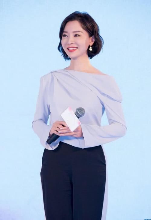  『女人』适合40＋女人留的7款短发发型，提气又不显老，女明星们都爱了！