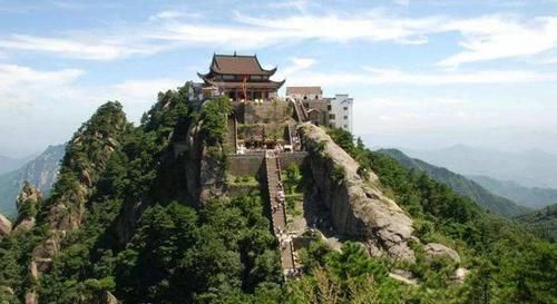 国庆只能选一个地方旅游，我建议你去安徽，这些地方可别错过