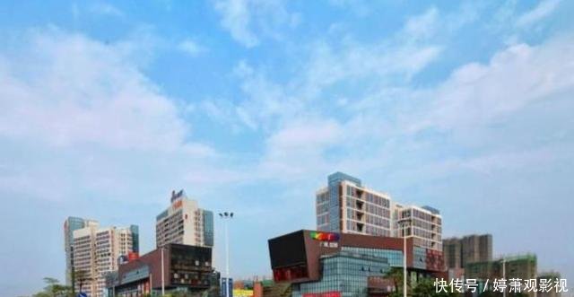 【内衣】广东这座小镇被称为“中国内衣之都”，城建跟地级市差