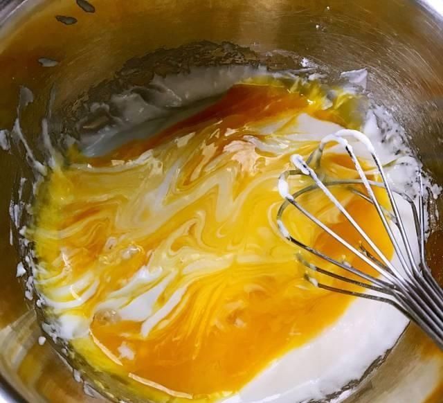  「蛋糕」都说草莓是为甜品而生，那就做个草莓蛋糕卷留住这份甜蜜的回忆