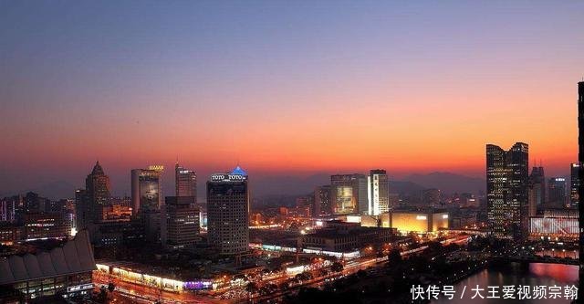 中国实力最强的三座新一线城市未来发展潜力巨大你最看好哪个