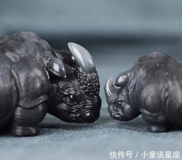  中国：玉雕犀牛，真绝了！