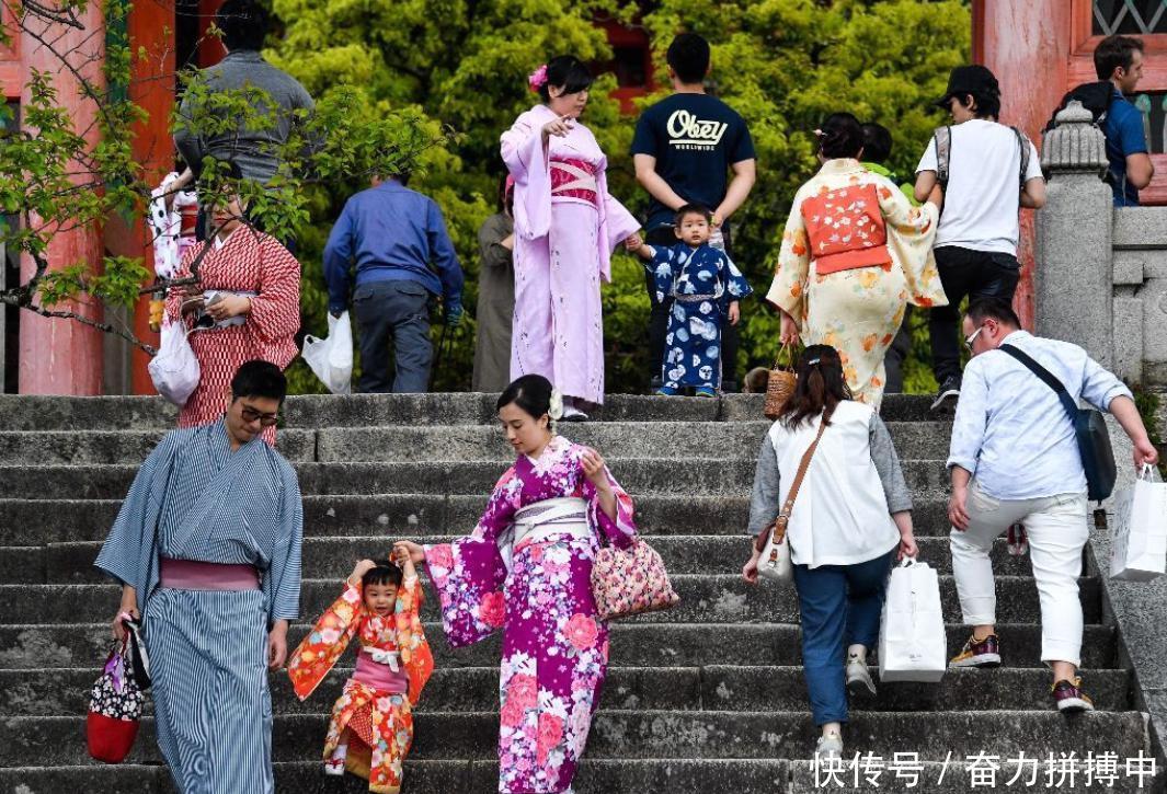 日本人：拿6万日元到中国，够玩一个月吗？引发网友热议