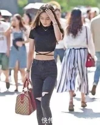 「气质」牛仔裤尽显时尚气息,美感可以提升不少