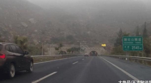 新手开到什么程度才可以独自上高速? 老司机: 最起码要做到这5条