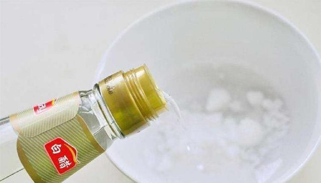  淡斑|小苏打加“它”敷脸，坚持15天淡斑又除皱，皮肤变得白嫩有光泽