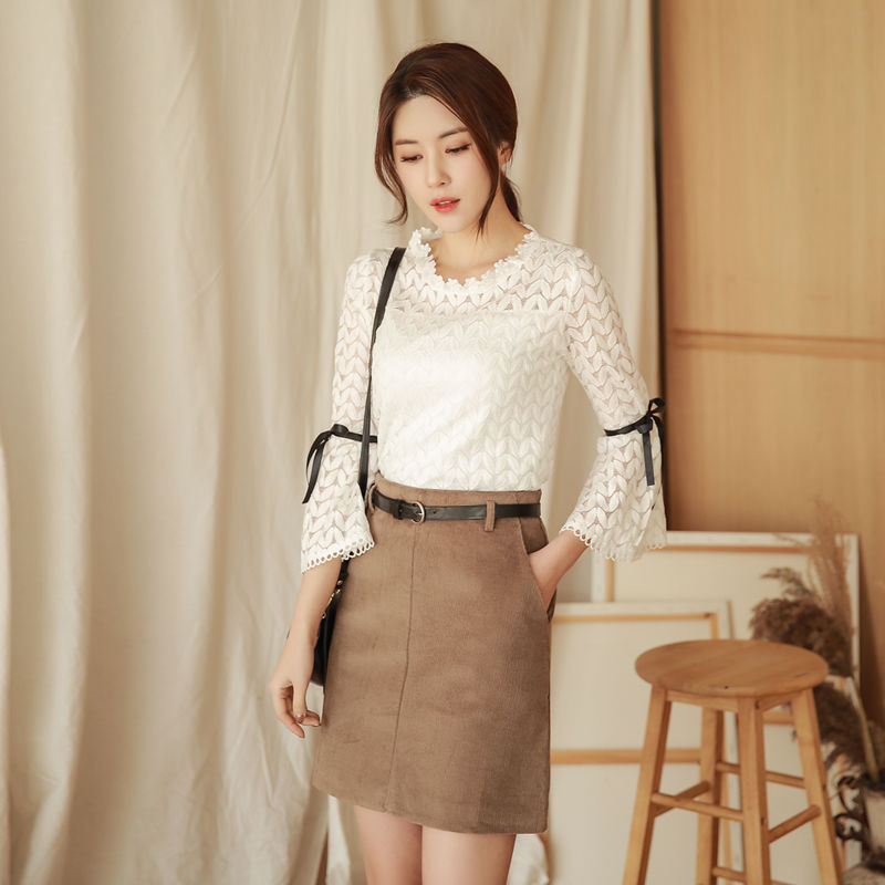 现在的小姑凉真会打扮,大胆“透视装”直接穿,不知要迷倒多少人