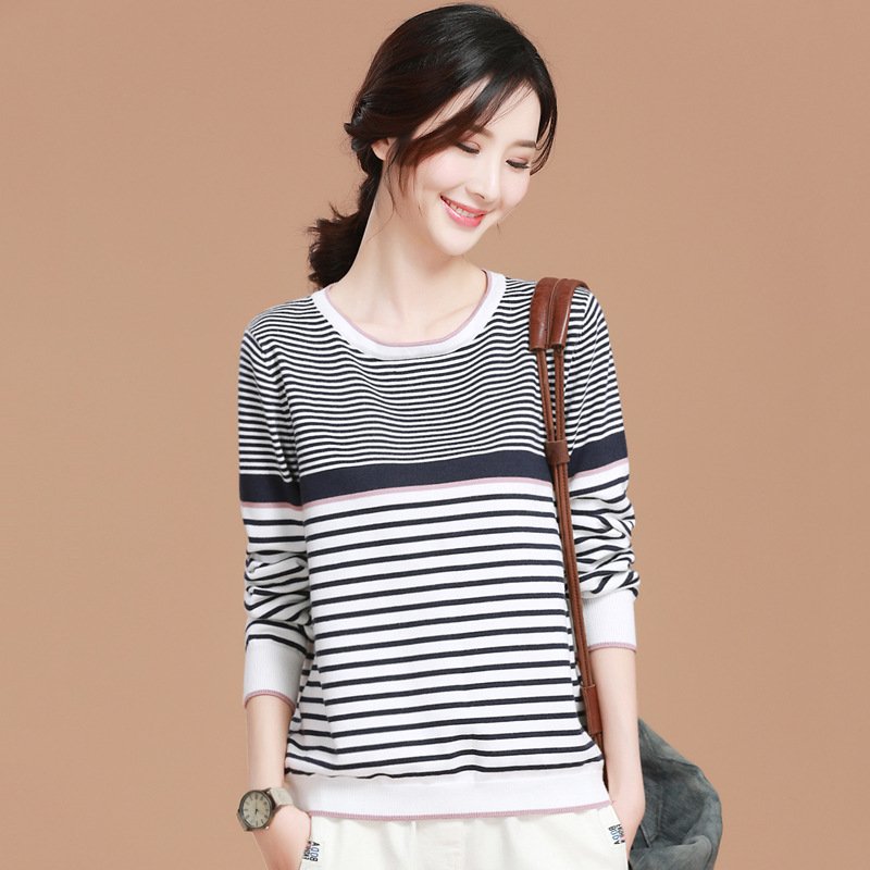 中秋若回家，千万别穿打底裤，看看下图女人怎么穿，一个比一个美