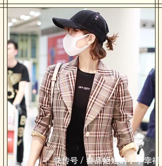 看了刘诗诗劈叉裤，再看看关晓彤，网友终于知道精致与邋遢差距