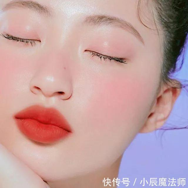 『睫毛膏』8个化妆小知识,学会这几点,化妆变轻松!