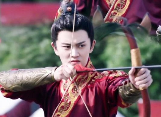 「帅气」《锦衣之下》完美收官后, 任嘉伦现代剧中的造型简直帅出新高度了