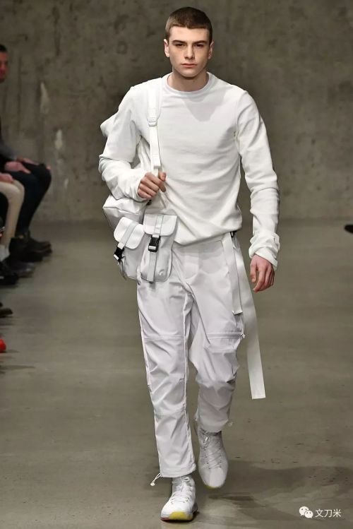 “我在李宁做设计”