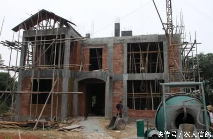  自建房■有自建房的农民要偷乐了，未来将实行四项福利，农民身