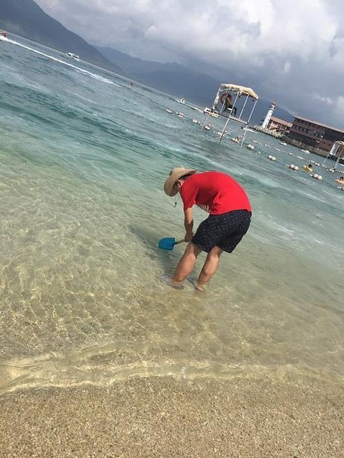 水清沙白的他乡——三亚。