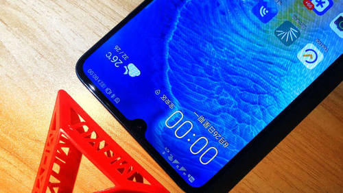  『麒麟』跳水2100元，华为5G旗舰＋8GB＋256G，网友：不爱了！