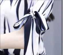 “蜜桃”臀裤已烂大街，当下主流ins装，做闪电一样的女子