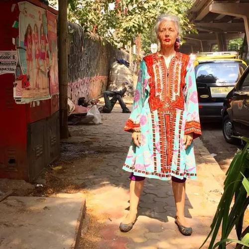 连62岁老太太都美丽地环游世界，你还有理由邋遢？