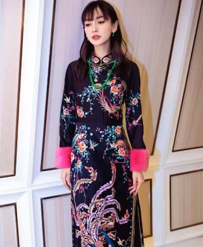 杨颖的5款发型，图2像邻家妹妹，图4成熟，最后一图最受她的喜爱