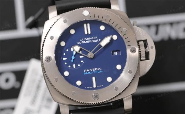  [评测]金属玻璃配上那一抹蓝，VS沛纳海PAM00692腕表评测