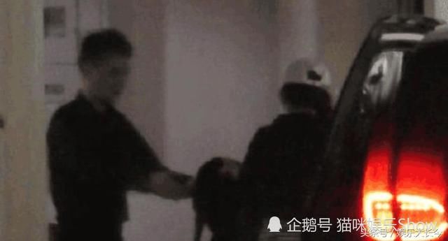 谣言止于智者 颖宝不约 劈个叉回击停工怀孕传闻