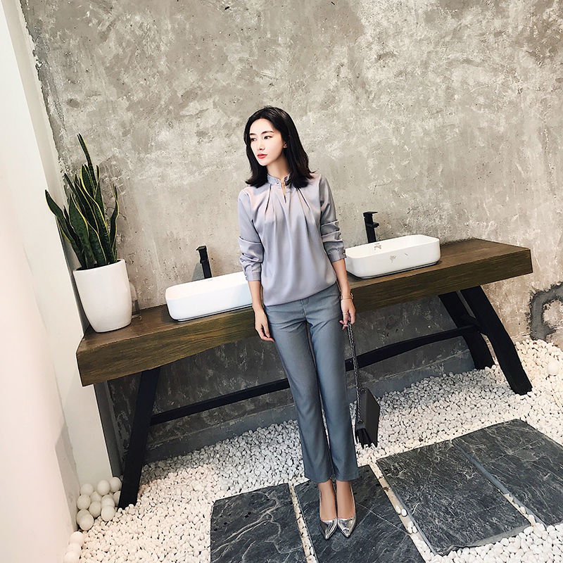 “女人”还在穿连衣裙吗?试试下面的小香风套,连背影都美到窒息