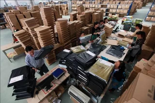 近期的超高人气鞋款，每一双都是健身房常客