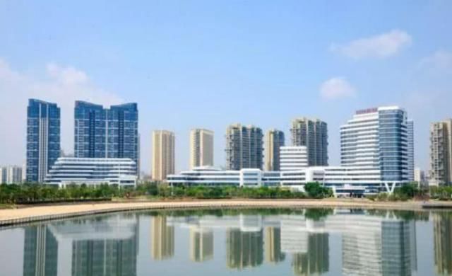  『游客』福建“爆发力强”城市，一年可接待千万游客，网友：福建大军你们觉得呢？