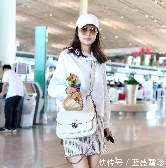 孙怡素颜“全副武装”, 看到她短到大腿根的裤子, 我沉默了