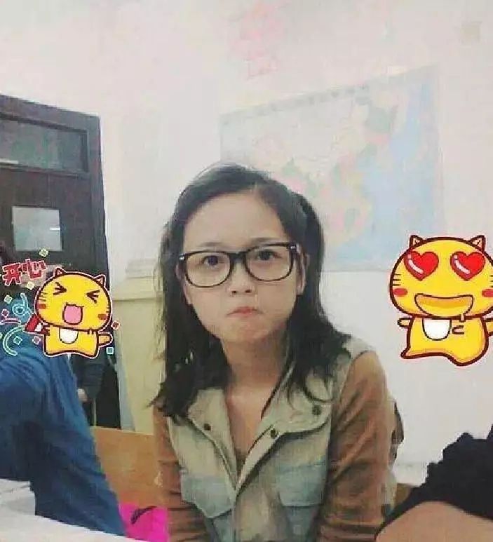 吴宣仪学生照曝光,五官清秀很抢眼,网友:这能当校花?