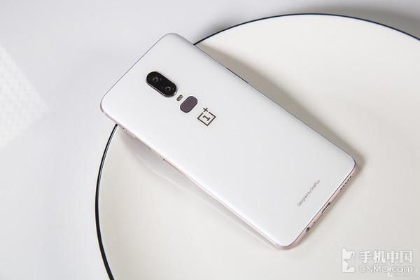 尘世间的纯白与无暇 一加6月牙白值得买