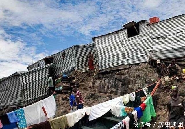 全球最“奇葩”岛屿，不足3亩地却住着上千人，网友：不嫌挤吗？