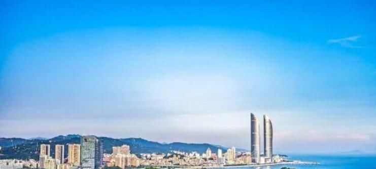 我国“最美”的4个海滨城市，青岛、大连上榜，另外两座实至名归