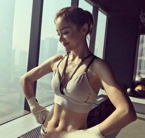 袁姗姗工作室辟谣“催吐”减肥传言，难道要重现当年的全网黑?