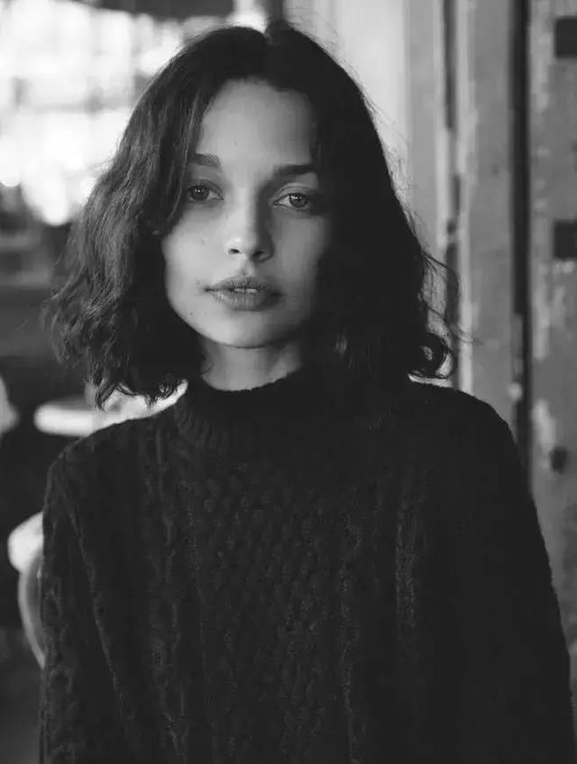 剪短发就不能凹造型了?这些简单又有个性的发型帮你瞬间增添气场