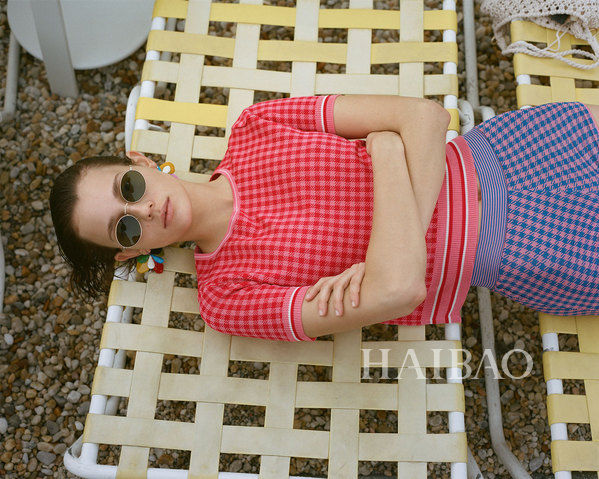 2018夏季流行单品第一名就是它:反季节"针织"穿入夏,又美又凉