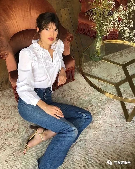 有了这双仙女凉鞋，夏季基础款自带一层迷人金边