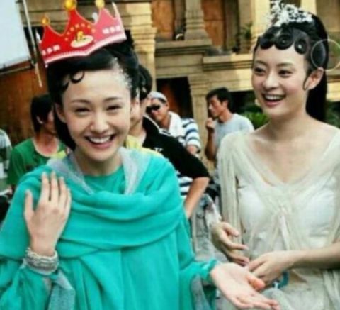 看完这几位明星对郑爽的评价后,终于明白佟大