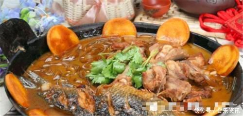 北方人请客时说点几个硬菜,到底什么是硬菜?你