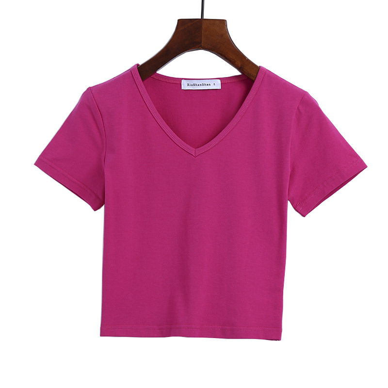 让人一眼“看不透”的紧身打底衫，紧而不露才最能回头率十足