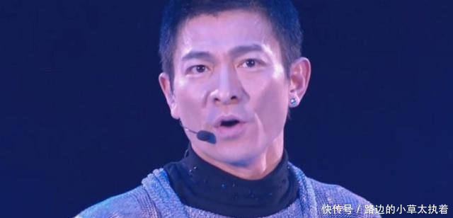 向华强70岁大寿，数年未露面的嘉宾却吓坏刘德华，向太更博道歉