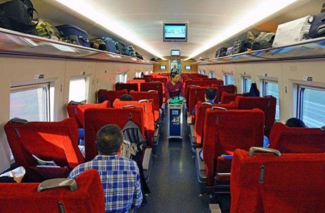 为什么都是高铁，日本有吸烟区，中国却直接禁止？看完你就会明白