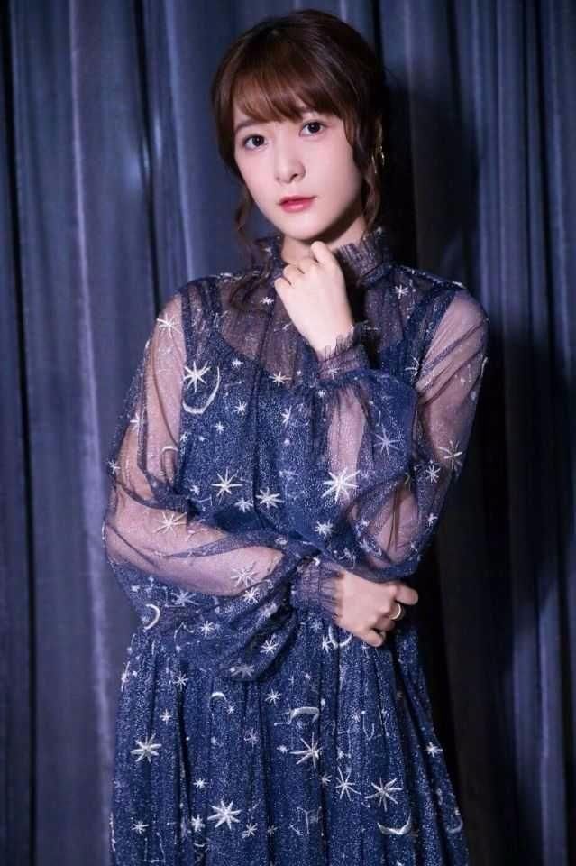 徐娇不仅穿汉服很美，穿上星空裙更是惊艳，秒变“成熟女人”！